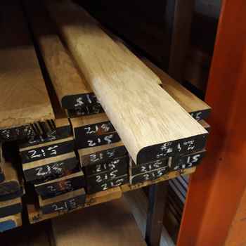Product photograph of 25 x 75mm Oak Pencil Round (9mm) Architrave American White Oak 25 x 75mm 9mm Pencil Round Architrave