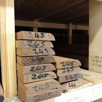 Sub image of Sapele Bullnose Architrave 19 x 75mm Sapele Bullnose number 2 in the gallery of images