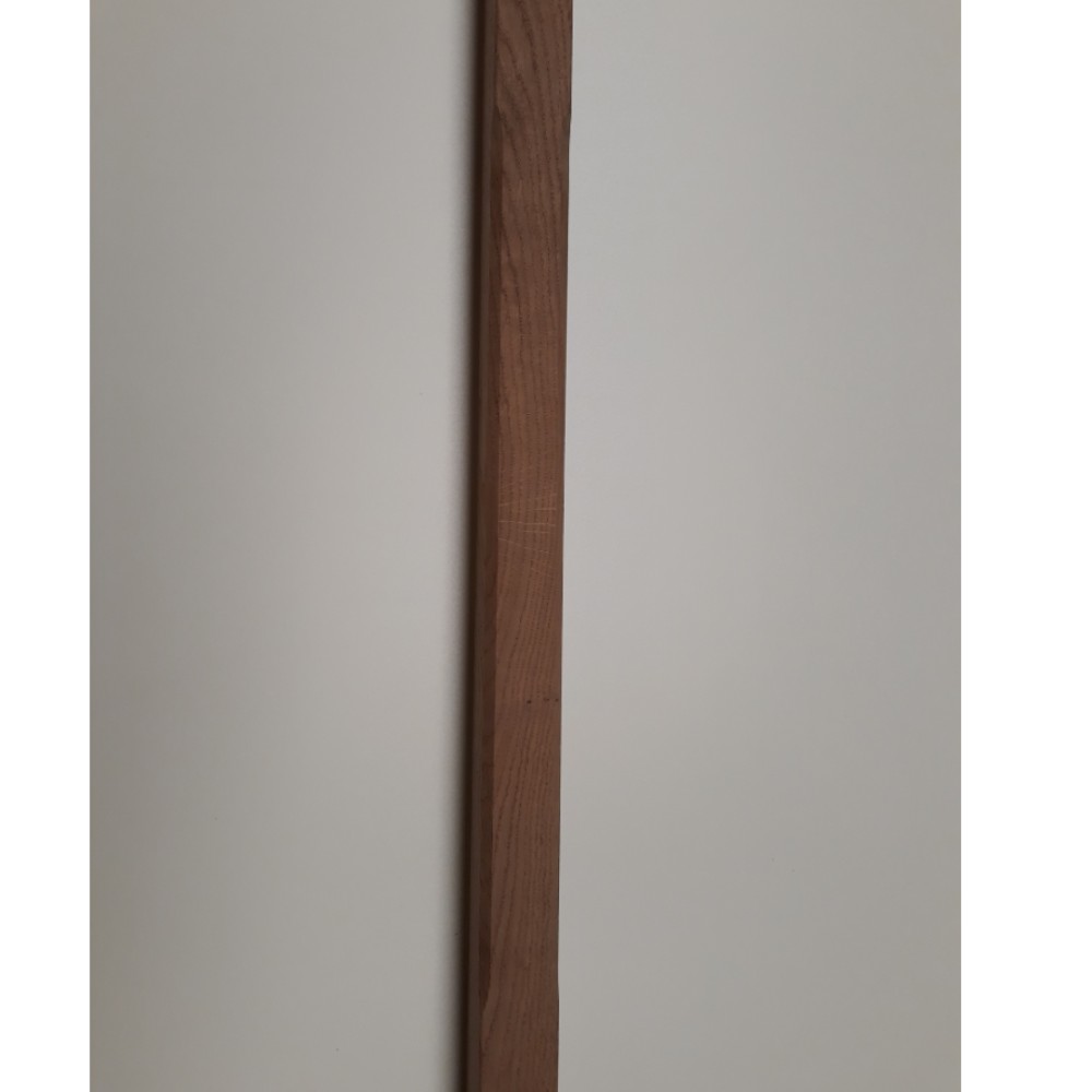 Image of WOSC090  White Oak Stop Chamfer Spindle 900/41mm