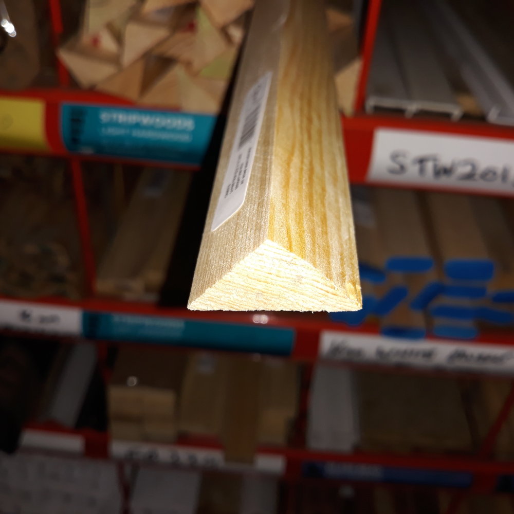 Image of CRN6018  21 x 21 x 2400mm Pine Triangle