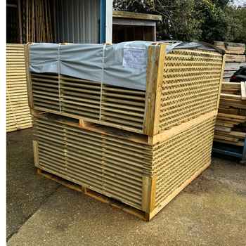 Product photograph of 1800 x 1800mm Sorrento Pressure Treated UC3 Panel **LTD** 